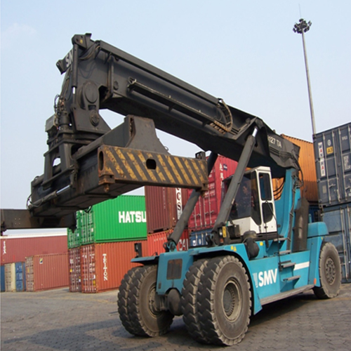 Front hoist, gantry crane and trailer